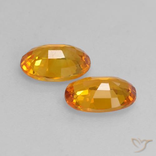 Shop natural 1.35ct Abricot orange Saphir gems, ovale, from Madagascar at GemSelect. In stock, global shipping!