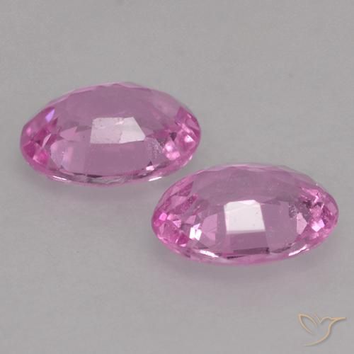 Shop natural 0.80ct Pourpre moyen Saphir gems, ovale, from Madagascar at GemSelect. In stock, global shipping!