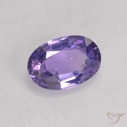 Saphir Violet moyen naturelle ovale, 0.53 ct, VS