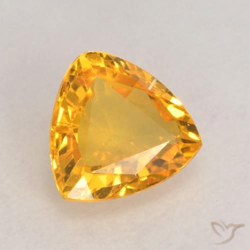Saphir Doré moyen naturelle Trillion, 0.64 ct, VVS-VS