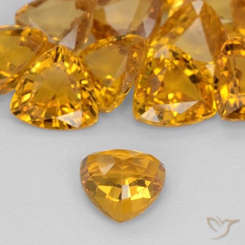 Saphir Doré foncé naturelle Trillion, 0.62 ct, VVS-VS