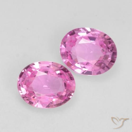 Shop natural 0.85ct Pourpre intense Saphir gems, ovale, from Madagascar at GemSelect. In stock, global shipping!