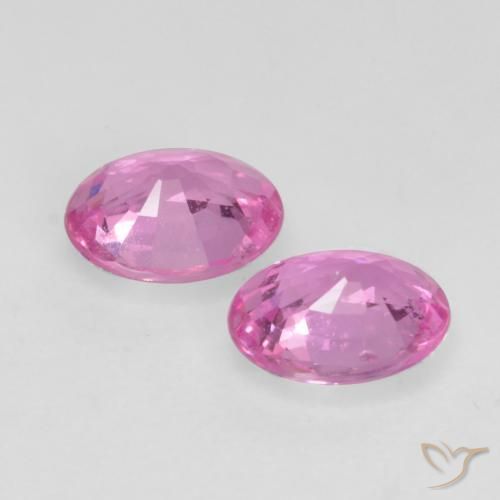 Shop natural 0.85ct Pourpre intense Saphir gems, ovale, from Madagascar at GemSelect. In stock, global shipping!