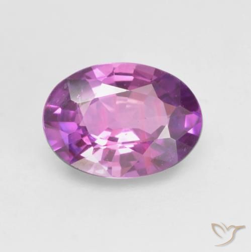 Saphir Pourpre intense naturelle ovale, 0.65 ct, VVS-VS