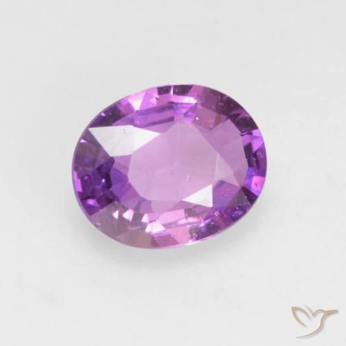 Saphir Pourpre moyen naturelle ovale, 0.57 ct, VS