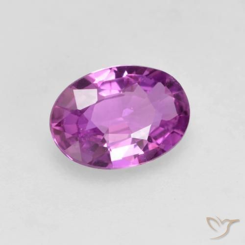 Saphir Pourpre intense naturelle ovale, 0.47 ct, VVS-VS