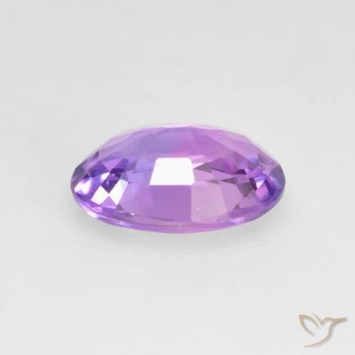 Saphir Violet clair naturelle ovale, 0.64 ct, VVS-VS