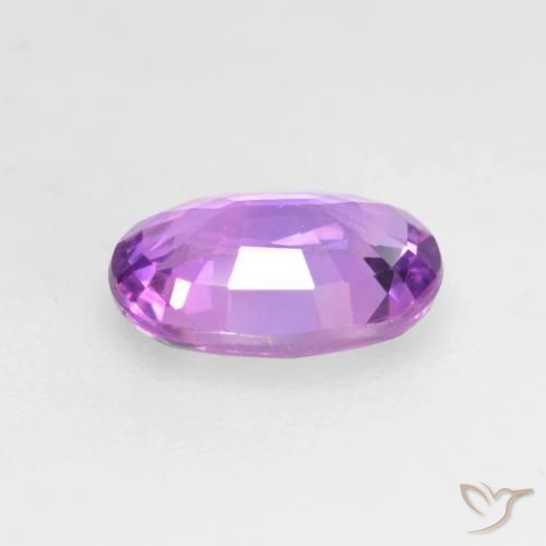 Saphir Violet mauve naturelle ovale, 0.64 ct, VVS-VS