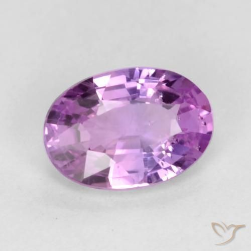 Saphir Pourpre rosâtre moyen naturelle ovale, 0.55 ct, VS