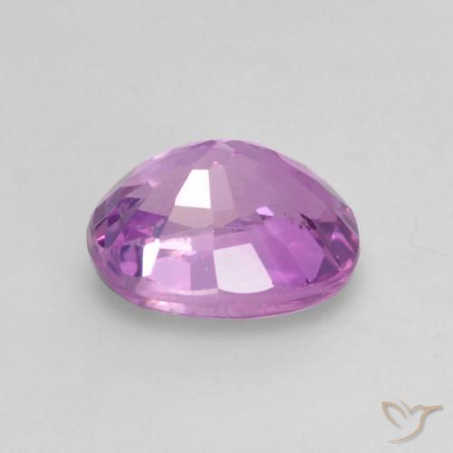Saphir Pourpre intense naturelle ovale, 0.59 ct, VS