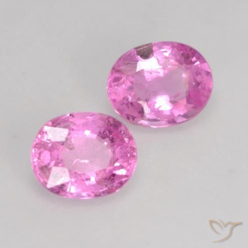 Shop natural 0.98ct Pourpre intense Saphir gems, ovale, from Madagascar at GemSelect. In stock, global shipping!