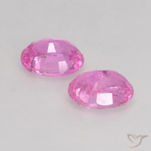 Shop natural 0.98ct Pourpre intense Saphir gems, ovale, from Madagascar at GemSelect. In stock, global shipping!