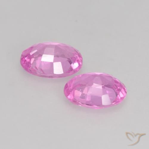 Shop natural 0.79ct Pourpre intense Saphir gems, ovale, from Madagascar at GemSelect. In stock, global shipping!