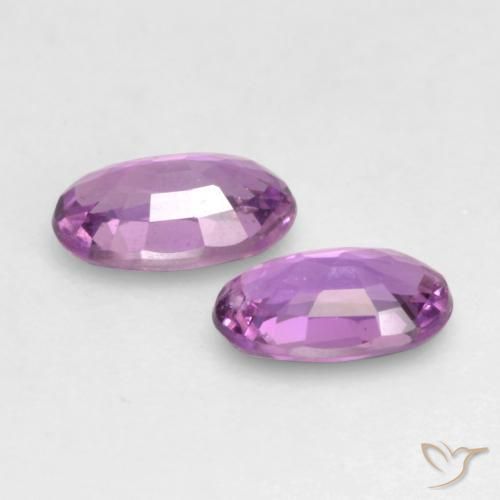 Shop natural 0.58ct Pourpre électrique Saphir gems, ovale, from Tanzanie at GemSelect. In stock, global shipping!