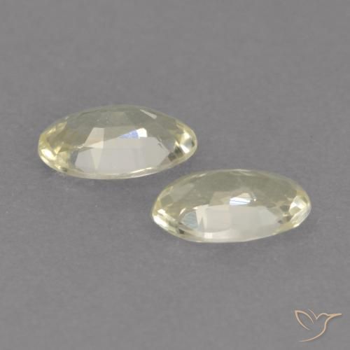 Shop natural 0.46ct Jaune clair Saphir gems, ovale, from Tanzanie at GemSelect. In stock, global shipping!
