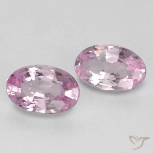 Shop natural 0.51ct Rose bubblegum très clair Saphir gems, ovale, from Tanzanie at GemSelect. In stock, global shipping!