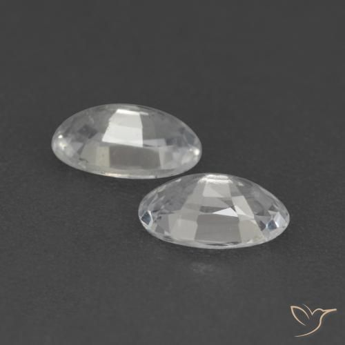 Shop natural 0.54ct Blanc Saphir gems, ovale, from Tanzanie at GemSelect. In stock, global shipping!