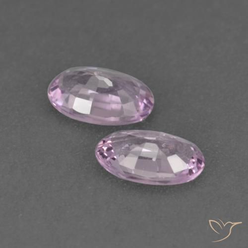 Shop natural 0.48ct Violet clair Saphir gems, ovale, from Tanzanie at GemSelect. In stock, global shipping!