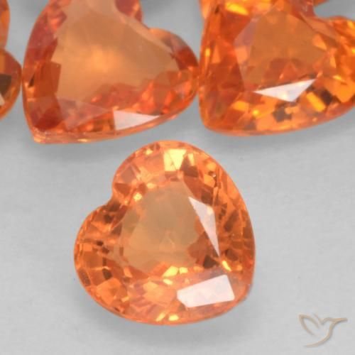 Saphir Orange moyen naturelle Cœur, 0.50 ct, VVS-VS