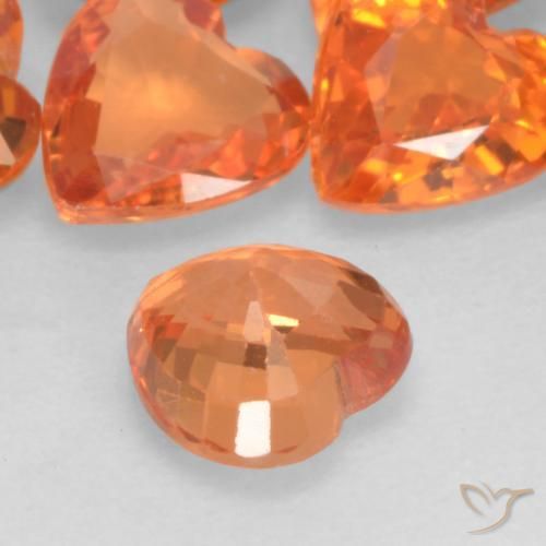 Saphir Orange moyen naturelle Cœur, 0.50 ct, VVS-VS