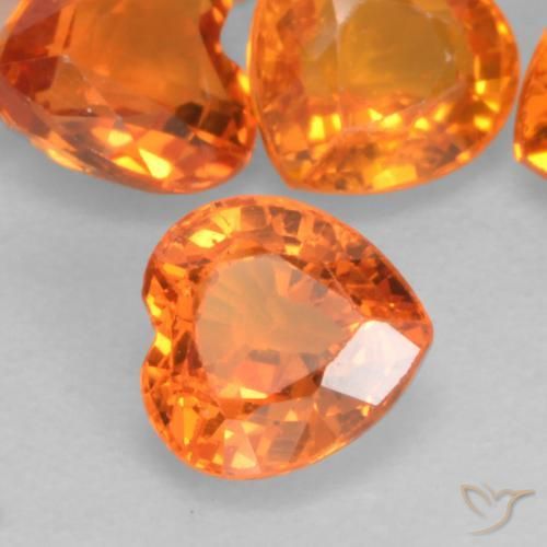 Saphir Orange feu naturelle Cœur, 0.51 ct, VVS-VS