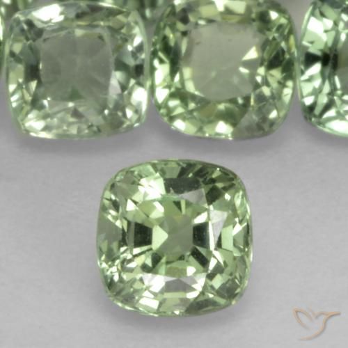 0.42ct Naturel Vert sauge léger Saphir, Coussin, VVS-VS