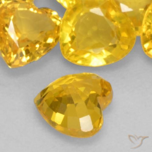 Saphir Doré naturelle Cœur, 0.44 ct, VVS-VS