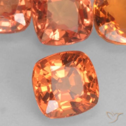 Saphir Orange moyen naturelle Coussin, 0.54 ct, VVS-VS