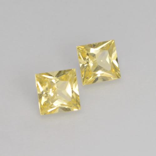 Achetez naturel 0.40ct Jaune Toscane Saphir gems, Carré, En provenance Tanzanie chez GemSelect. En stock, livraison internationale!
