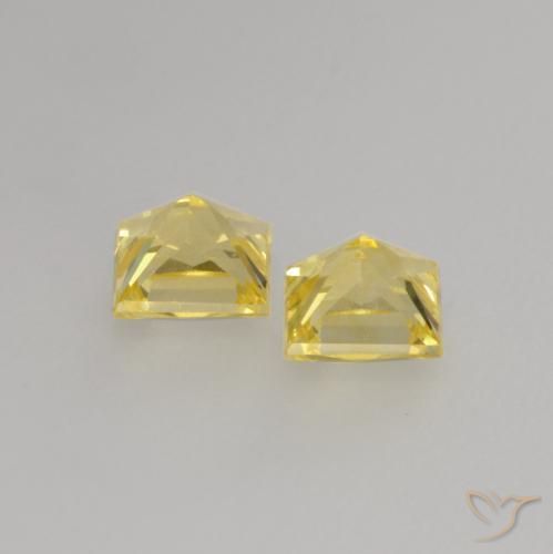 Shop natural 0.57ct Jaune moyen-léger Saphir gems, Carré, from Tanzanie at GemSelect. In stock, global shipping!