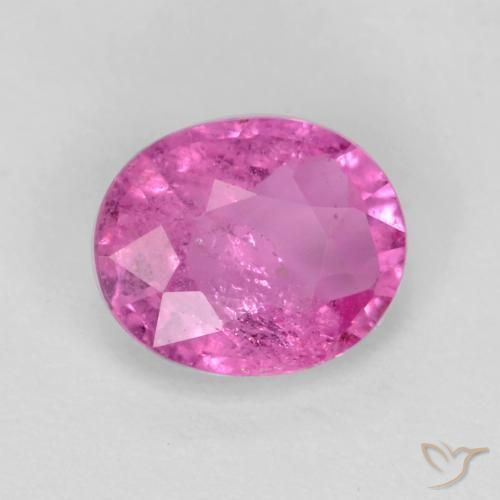 Saphir Pourpre intense naturelle ovale, 0.73 ct, SI