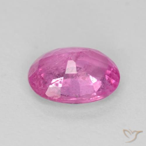 Saphir Pourpre intense naturelle ovale, 0.73 ct, SI