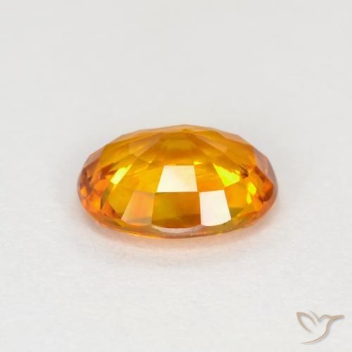Saphir Orange moyen naturelle ovale, 0.72 ct, VVS-VS