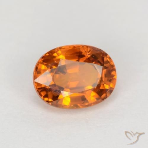 Saphir Orange moyen-foncé naturelle ovale, 0.72 ct, VVS-VS