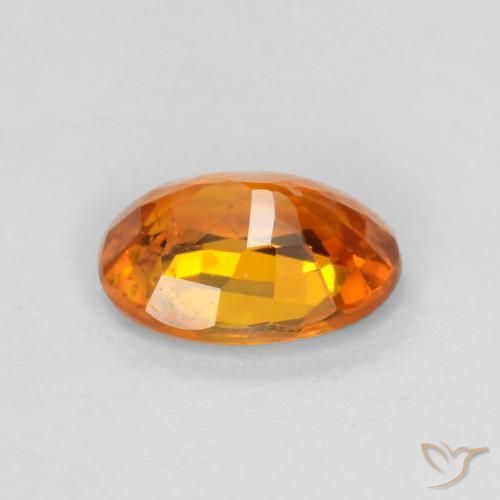 Saphir Orange vif naturelle ovale, 0.70 ct, VS