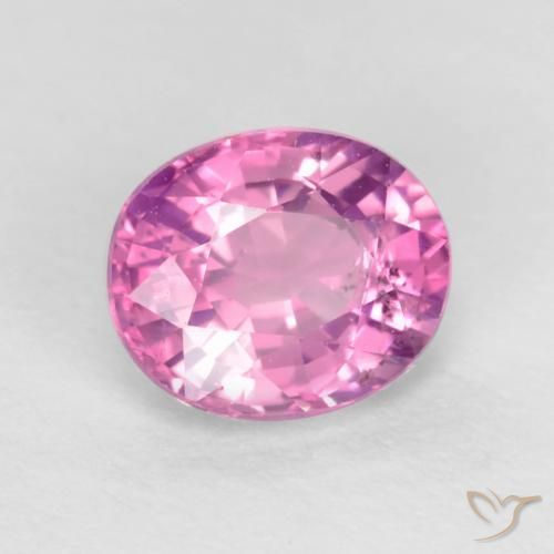 Saphir Pourpre moyen naturelle ovale, 0.67 ct, VS