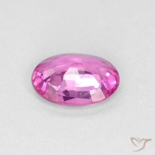 Saphir Pourpre moyen naturelle ovale, 0.32 ct, VS