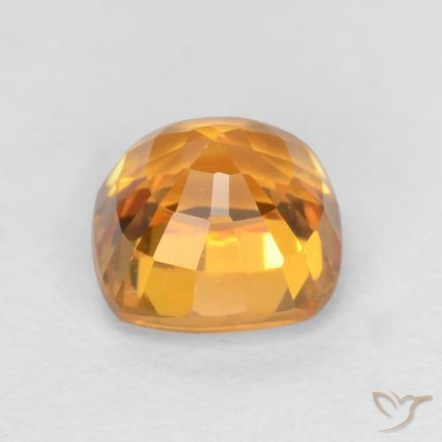 Saphir Orange moyen naturelle Coussin, 0.70 ct, VS