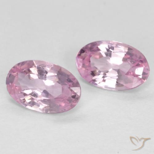 Shop natural 0.50ct Pourpre moyen-léger Saphir gems, ovale, from Tanzanie at GemSelect. In stock, global shipping!