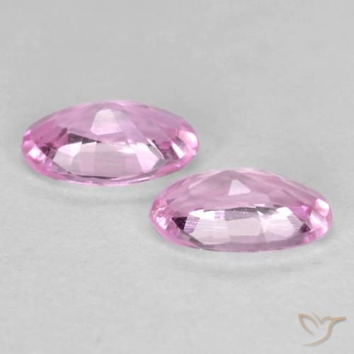 Shop natural 0.51ct Pourpre moyen Saphir gems, ovale, from Tanzanie at GemSelect. In stock, global shipping!