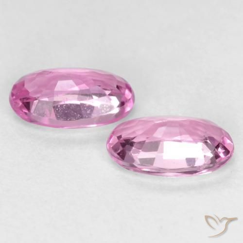 Shop natural 0.57ct Rose pourpre royal Saphir gems, ovale, from Tanzanie at GemSelect. In stock, global shipping!