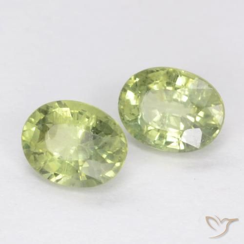 Shop natural 0.56ct Vert chaud Saphir gems, ovale, from Tanzanie at GemSelect. In stock, global shipping!