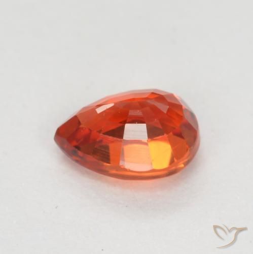 Saphir Rouge moyen naturelle En forme de poire, 0.37 ct, VS