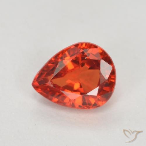 Saphir Rouge cramoisi vif naturelle En forme de poire, 0.39 ct, VS