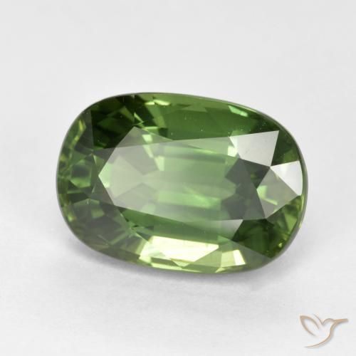 Saphir Vert chaud naturelle ovale, 4.44 ct, VVS-VS