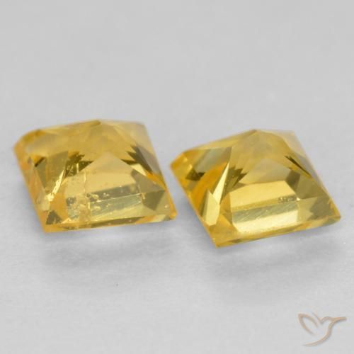 Shop natural 0.58ct Jaune miel Saphir gems, Carré, from Tanzanie at GemSelect. In stock, global shipping!
