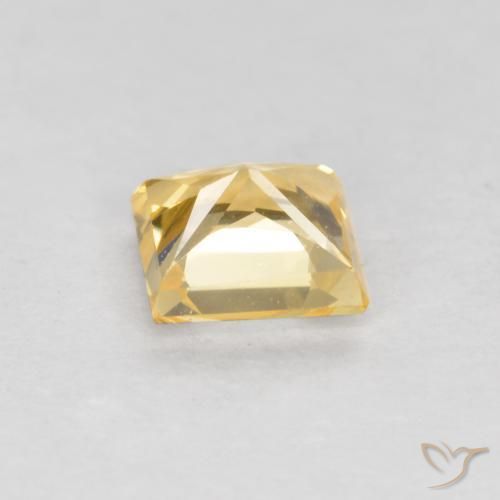 Saphir Doré léger naturelle Carré, 0.37 ct, VVS-VS