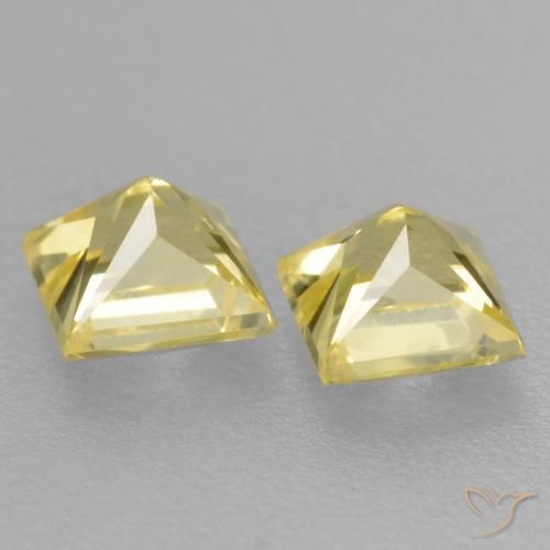 Shop natural 0.54ct Jaune moyen-léger Saphir gems, Carré, from Tanzanie at GemSelect. In stock, global shipping!