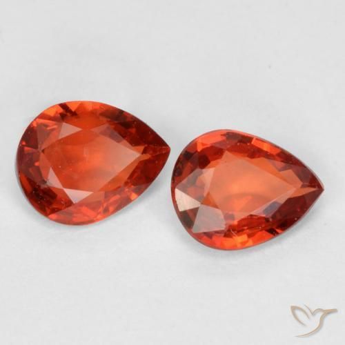 Shop natural 0.61ct Rouge cramoisi vif Saphir gems, En forme de poire, from Tanzanie at GemSelect. In stock, global shipping!