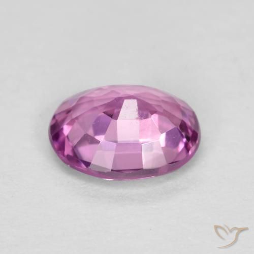 Saphir Pourpre moyen naturelle ovale, 0.43 ct, VVS-VS